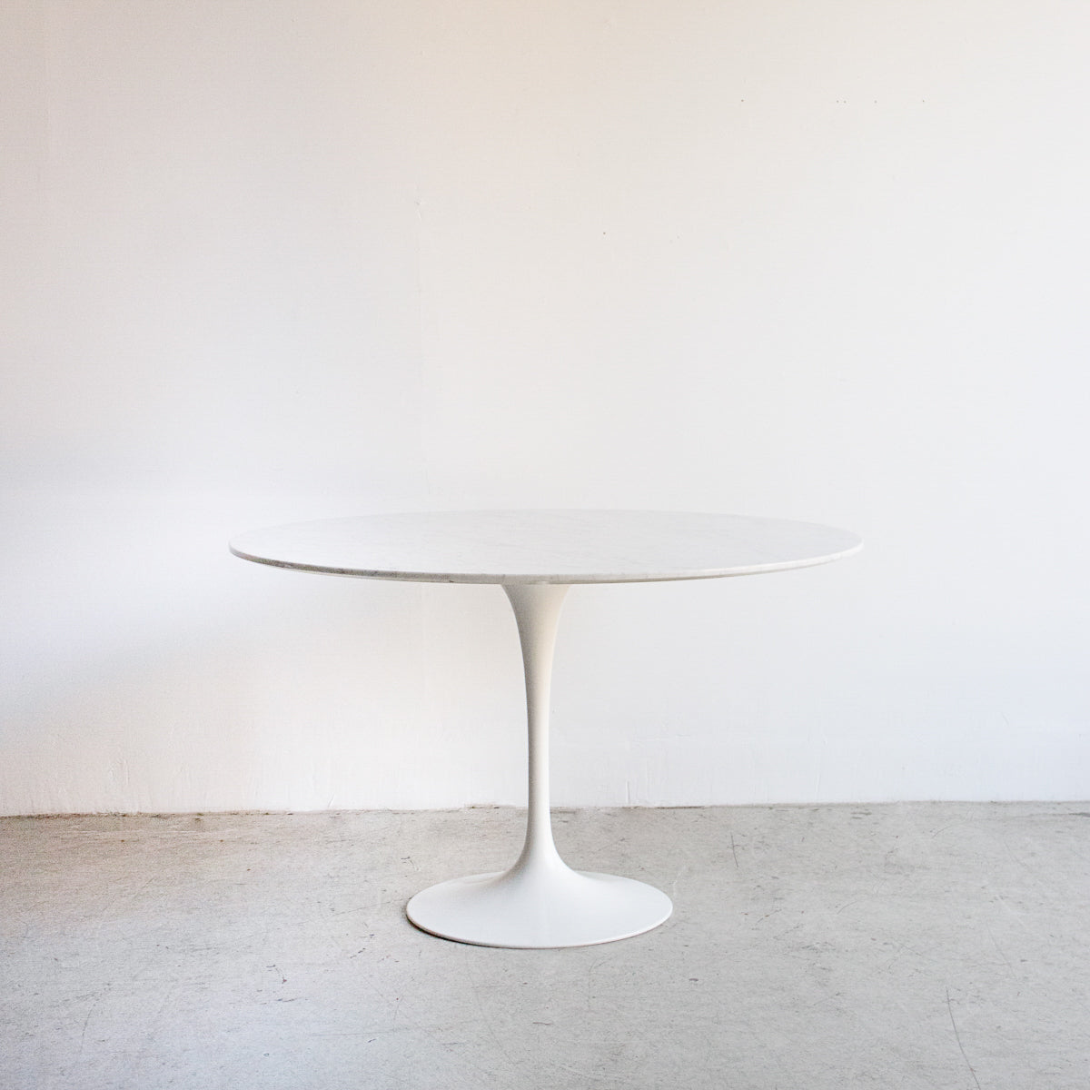 Table Tulipe Knoll signée 1974