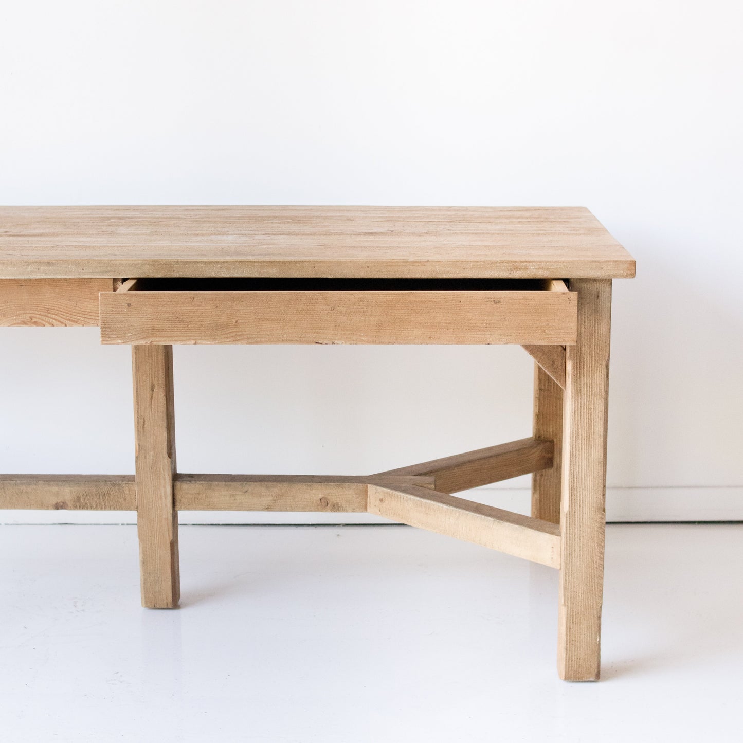 Table de travail en bois récupéré de style ferme | Échantillon de sol