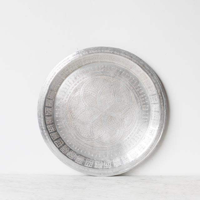 Plateau marocain vintage en aluminium
