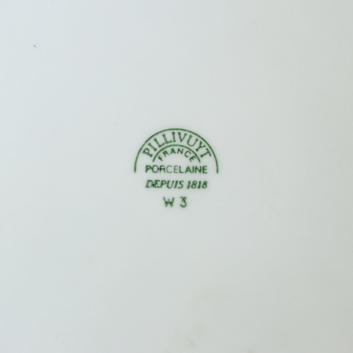 Trio de plats ronds en porcelaine