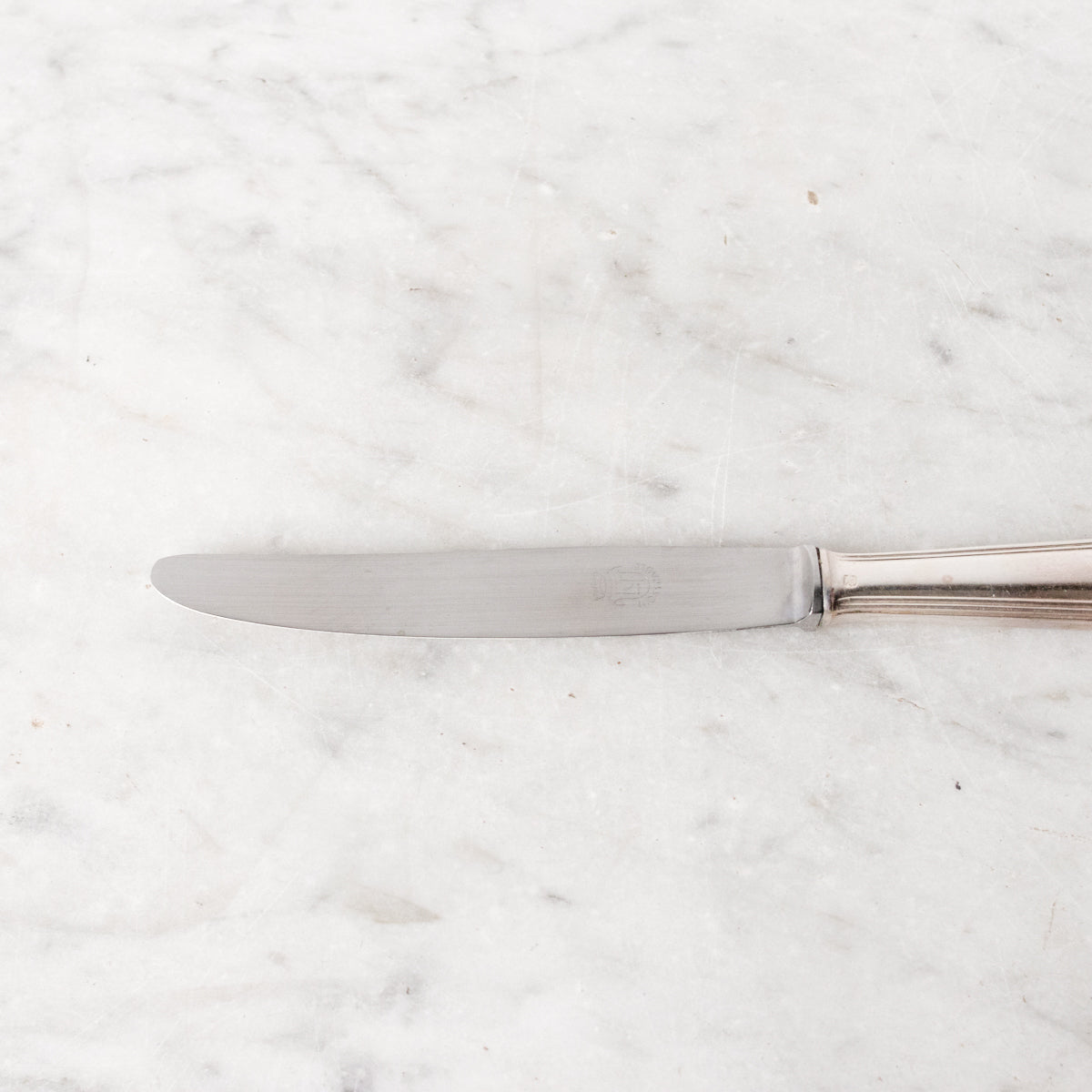 Ensemble de 12 couteaux à beurre français assortis