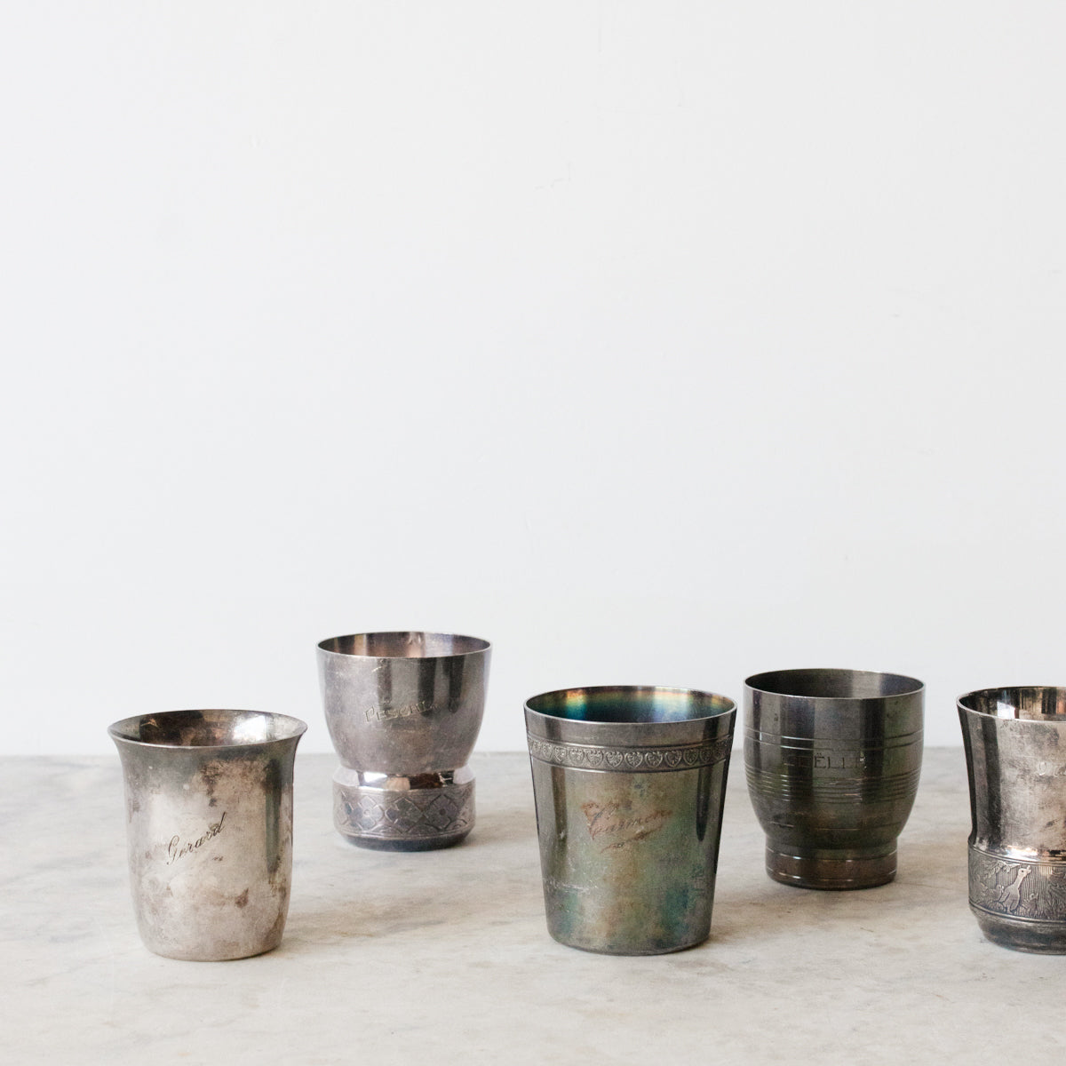 Lot de 5 tasses de baptême gravées