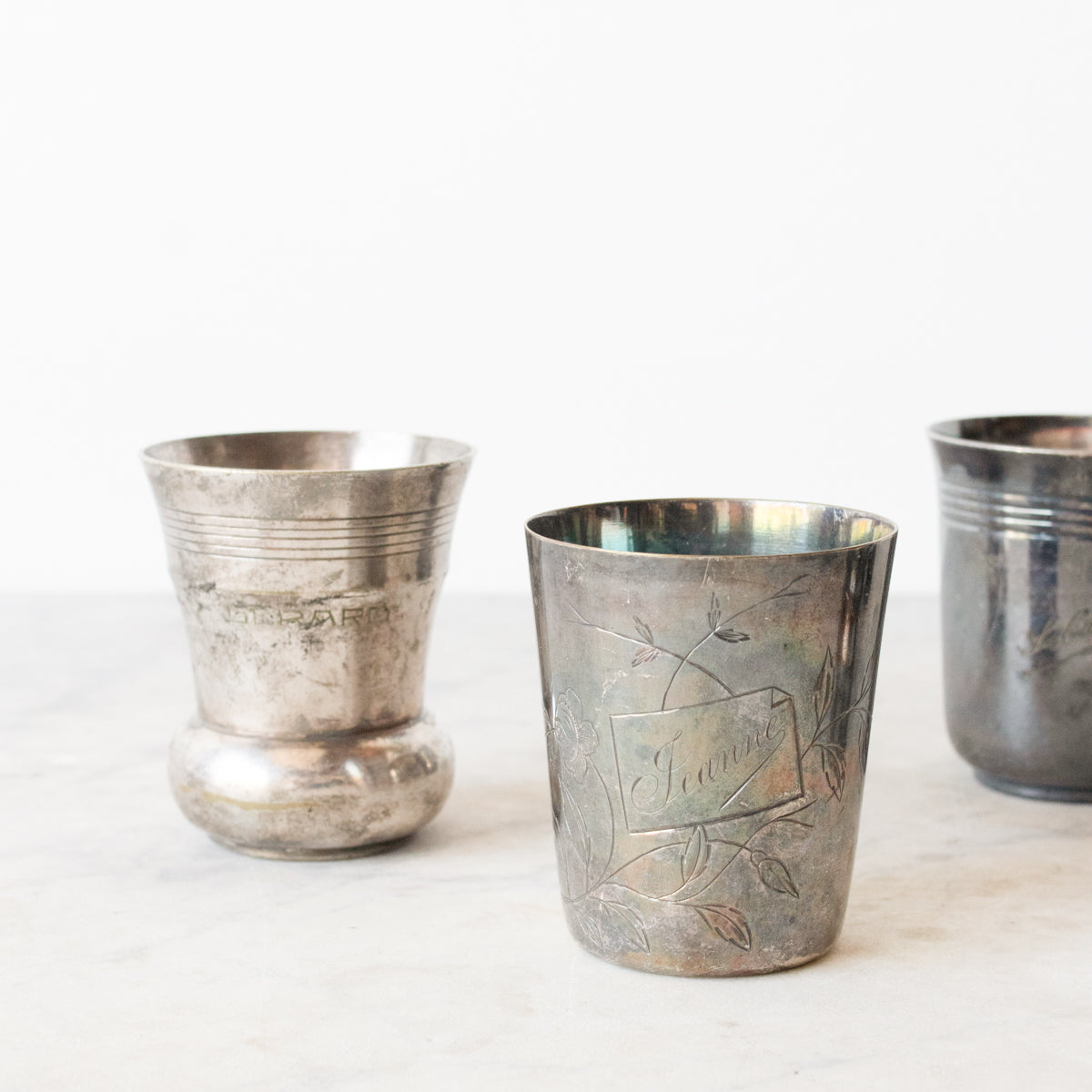 Lot de 5 tasses de baptême gravées