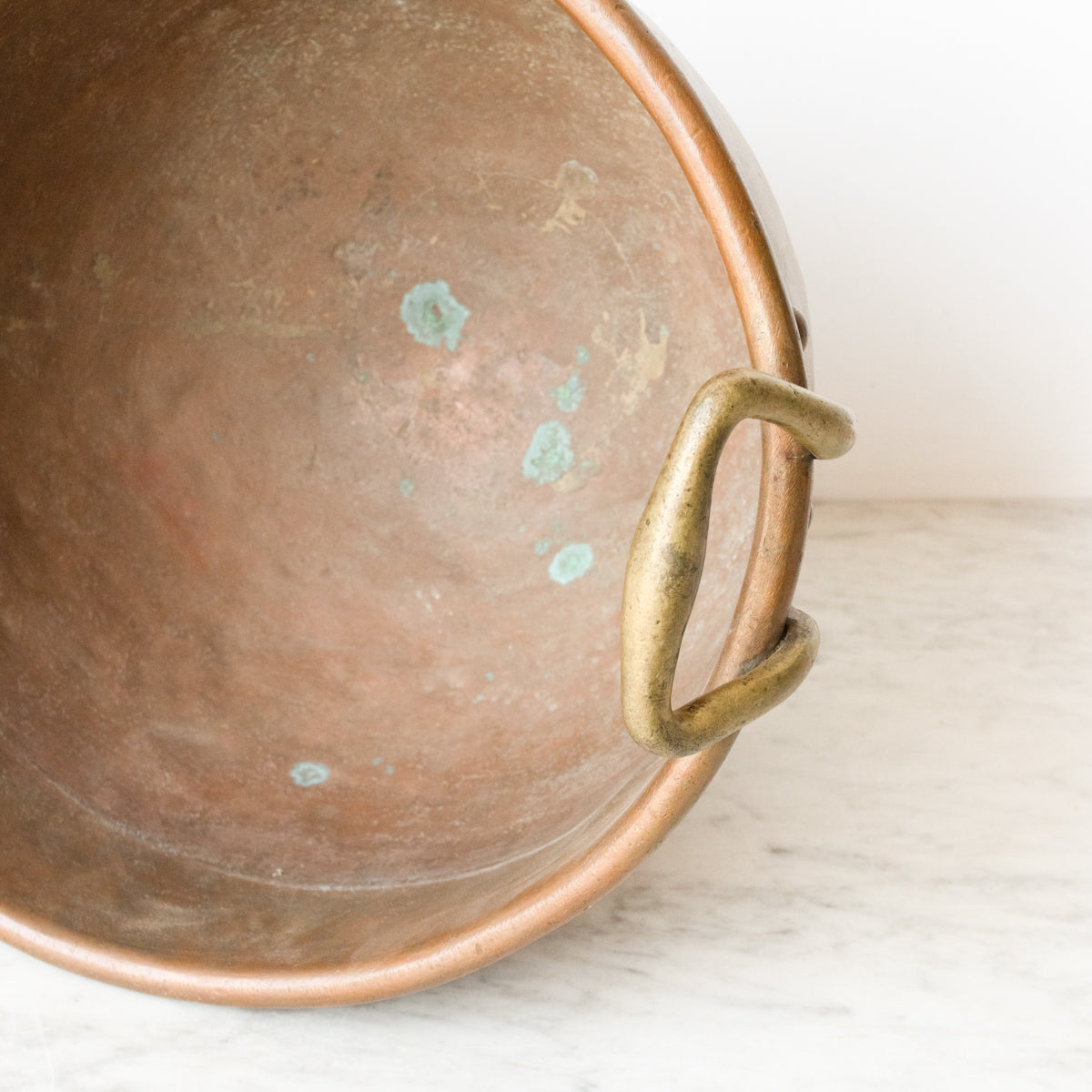 Bouilloire en cuivre antique
