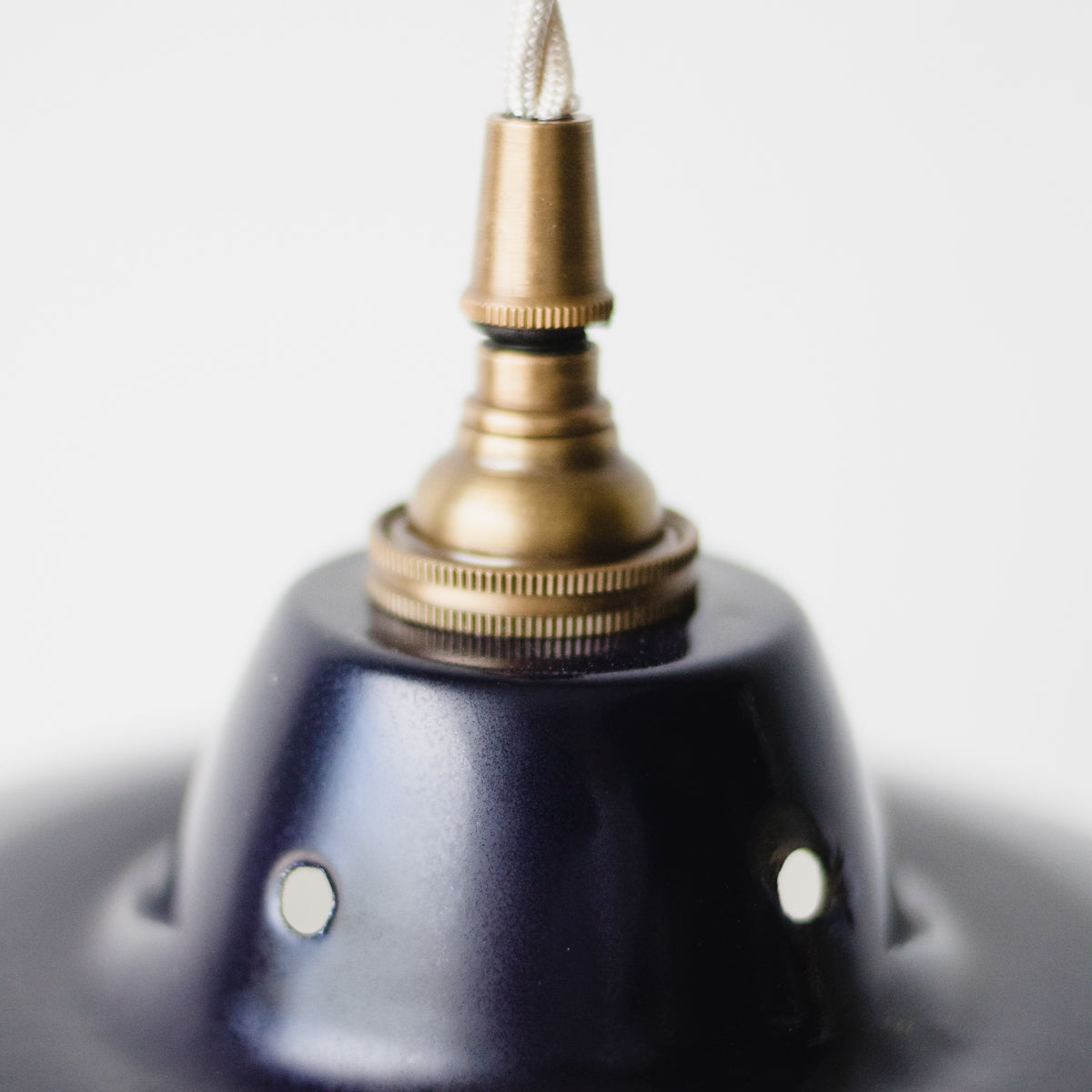 Pendentif en émail vintage