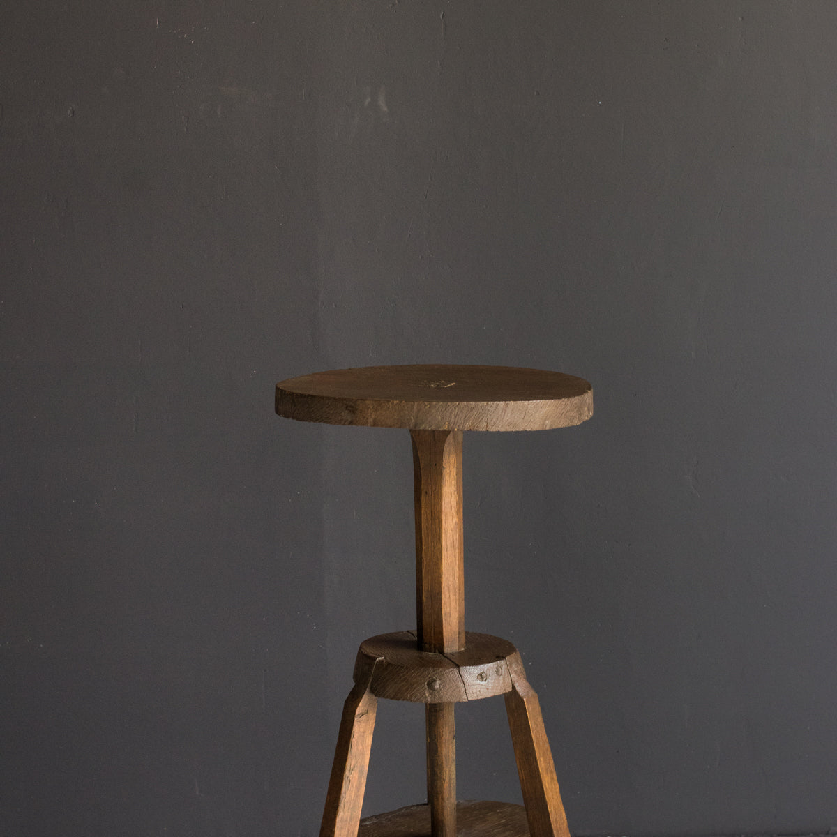 Stand de sculpteur antique