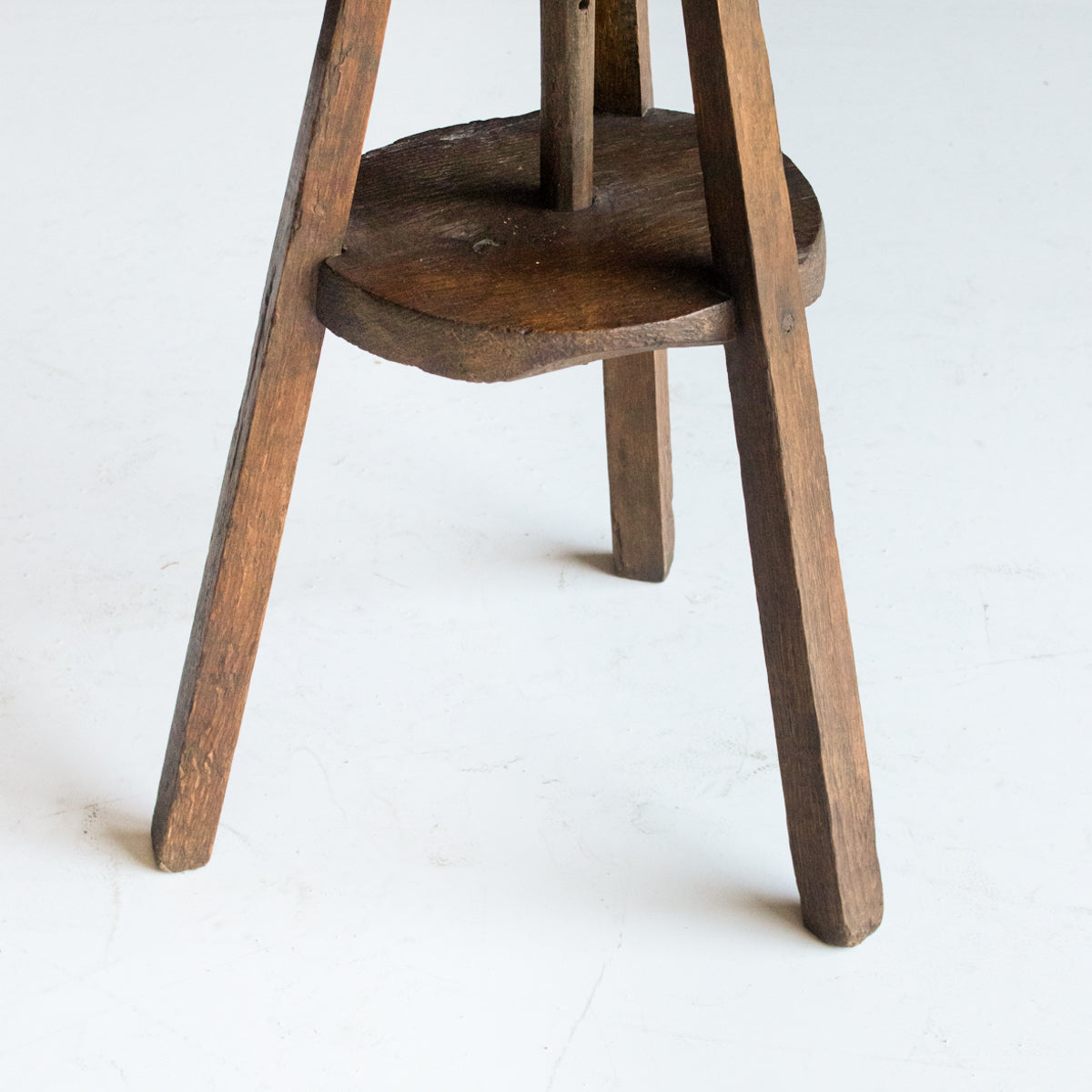Stand de sculpteur antique
