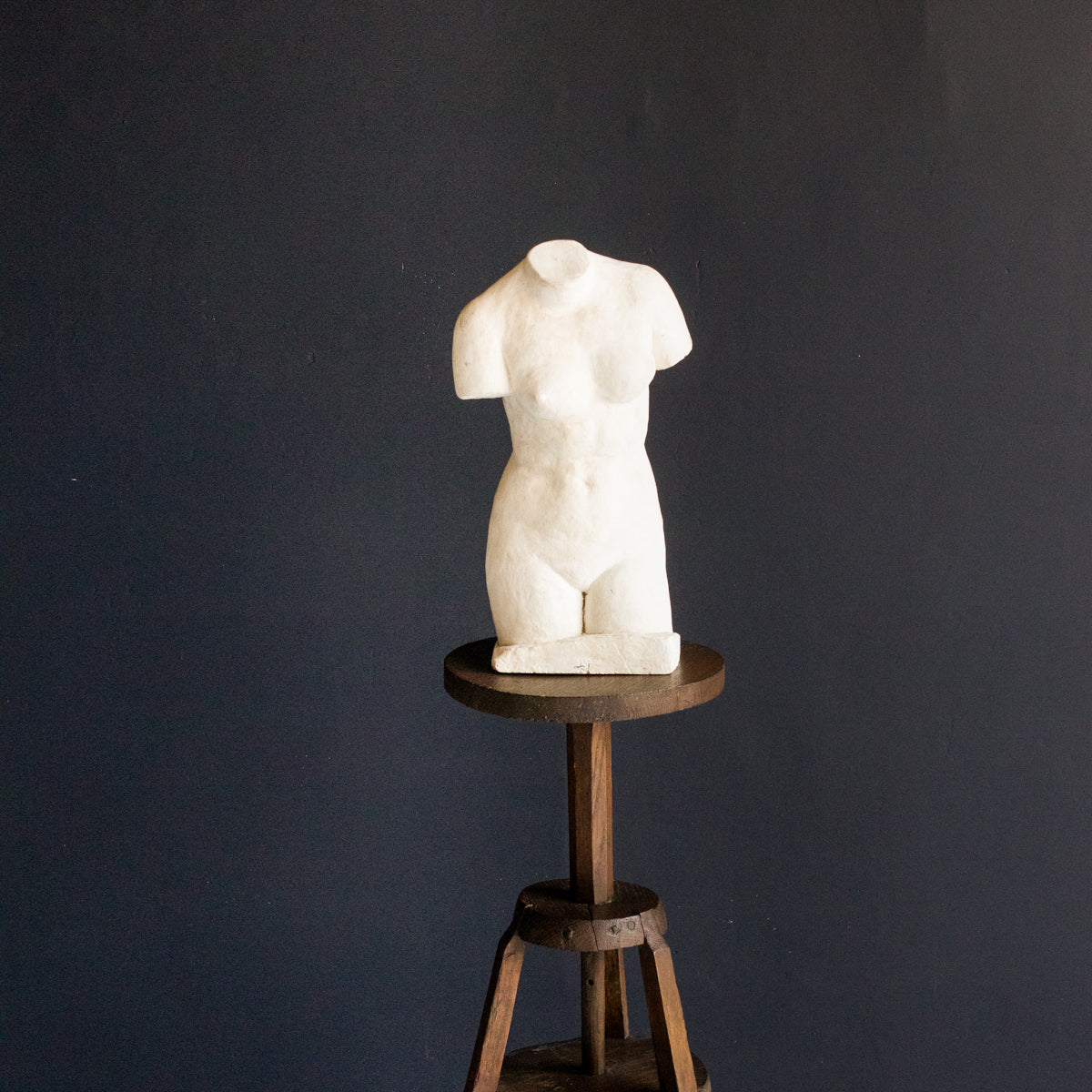 Stand de sculpteur antique