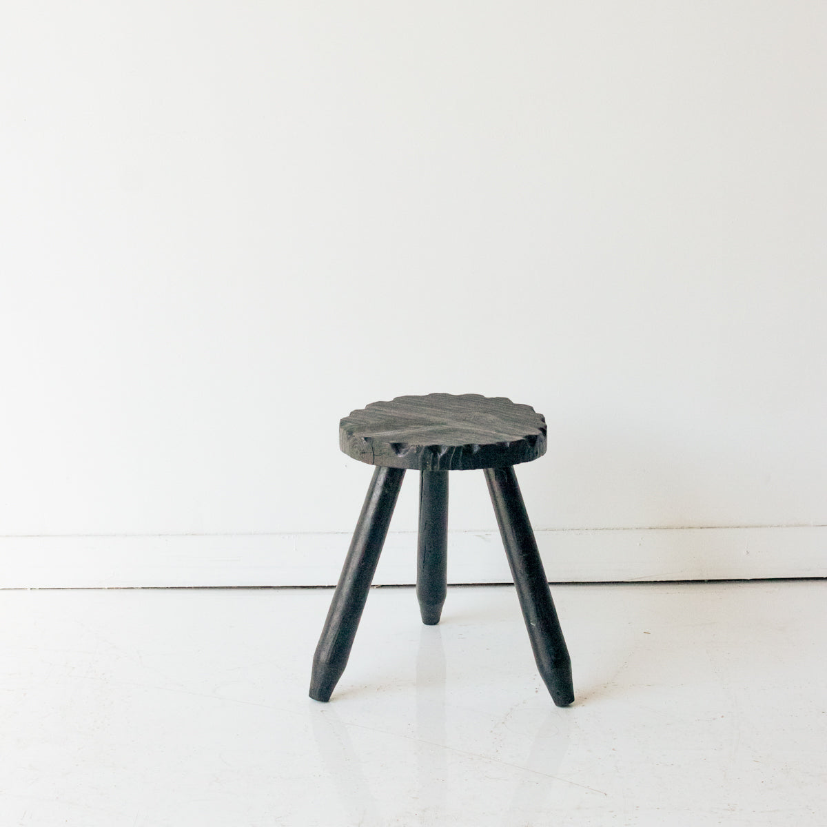Tabouret de traite Yakisugi