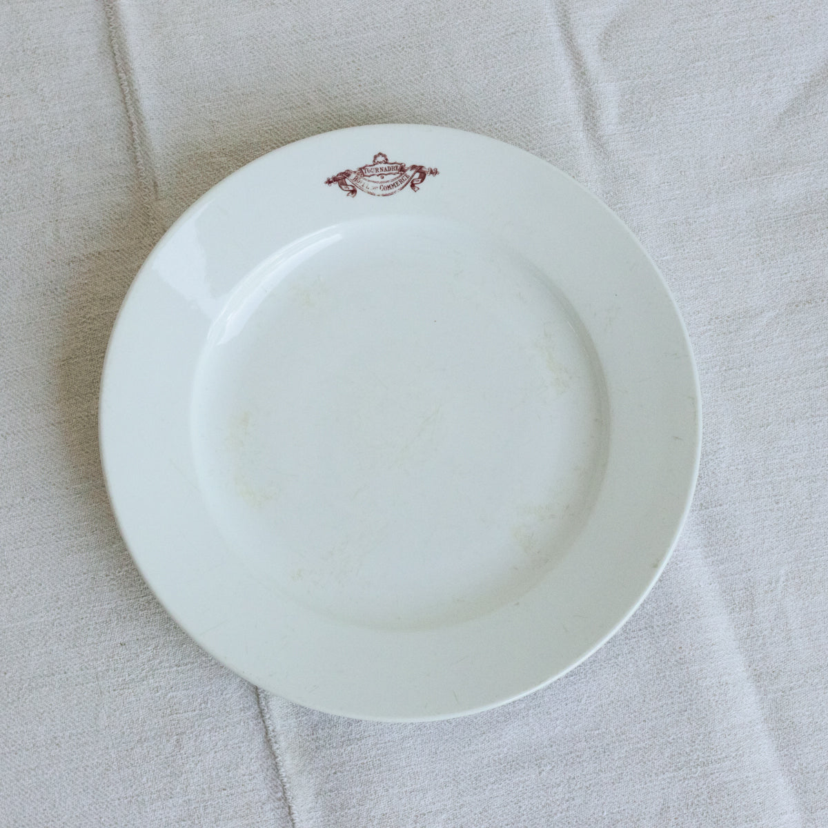 Plateau de porcelaine de l'hôtel Place Tournadre