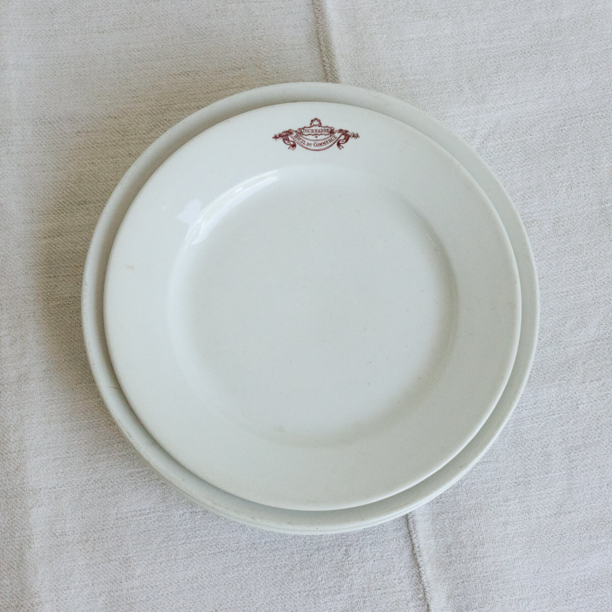 Plateau de porcelaine de l'hôtel Place Tournadre