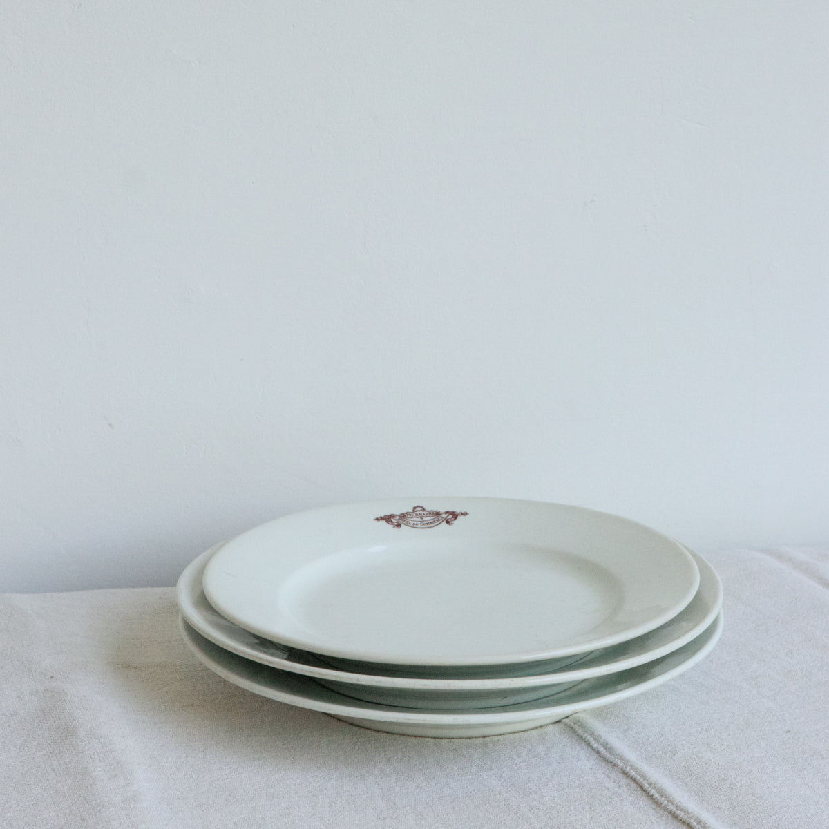 Plateau de porcelaine de l'hôtel Place Tournadre