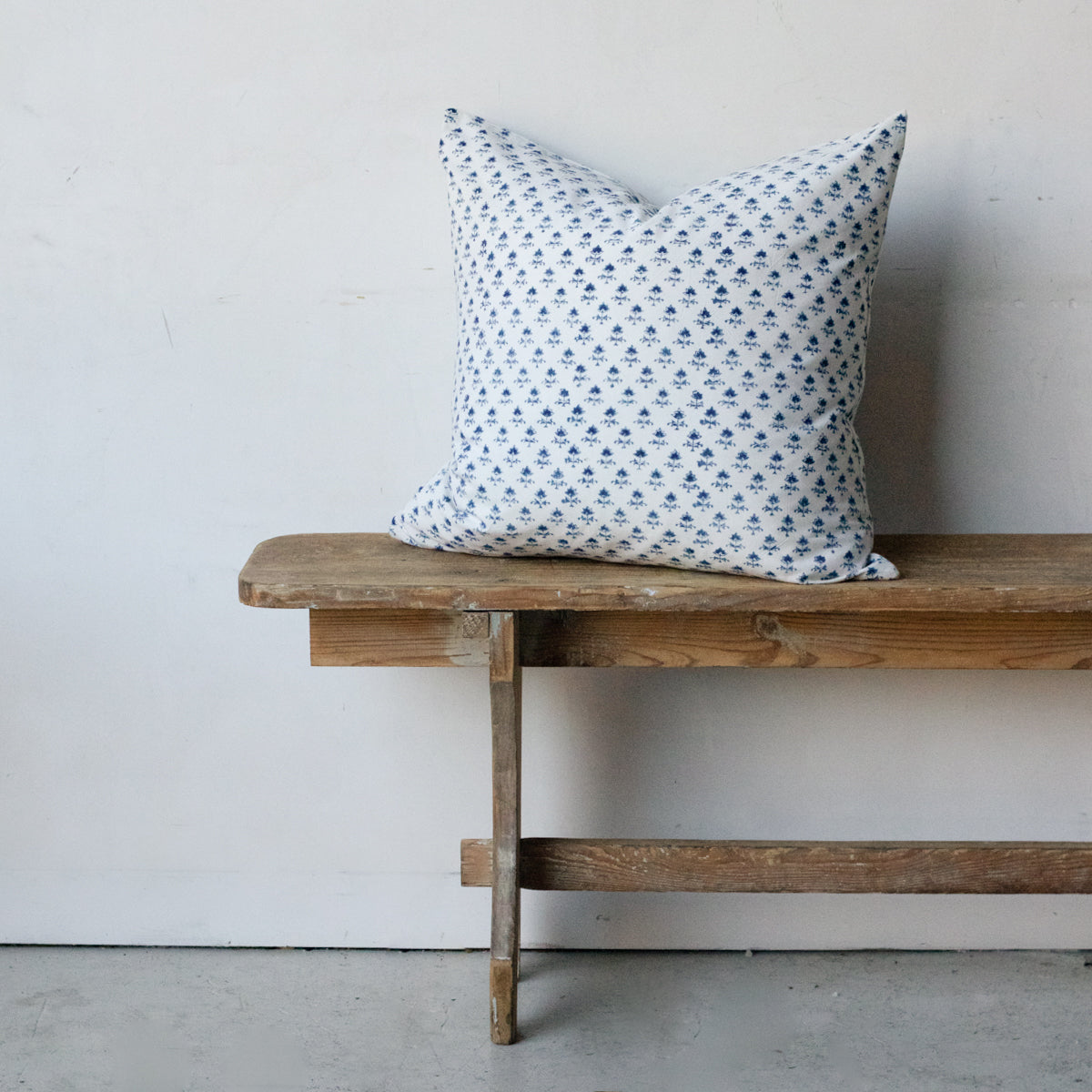Housse de coussin imprimée à la main | Juliette Indigo 