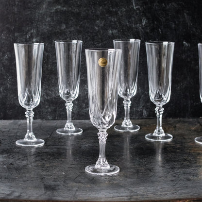 Ensemble de 6 flûtes à champagne en cristal