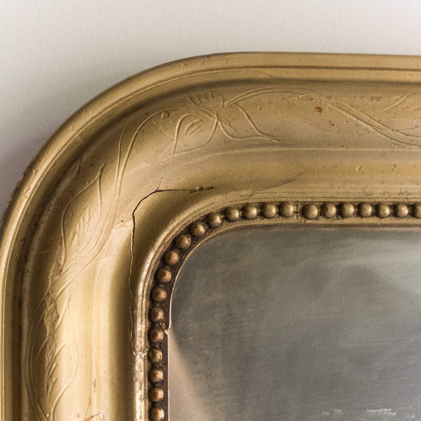 Miroir Louis Philippe vintage avec bol en terre cuite rouge | 24,5 x 34,5