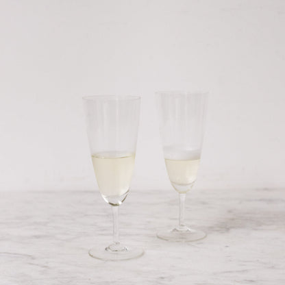 Ensemble de 9 flûtes à champagne simples