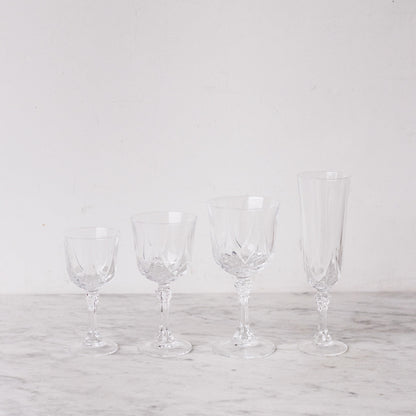 Ensemble de 4 verres à vin vintage