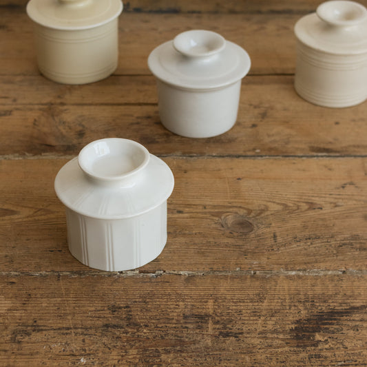 Beurrier en porcelaine