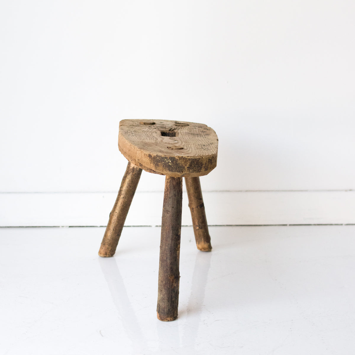 Tabouret de traite rustique