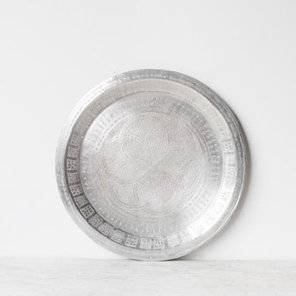 Plateau marocain vintage en aluminium