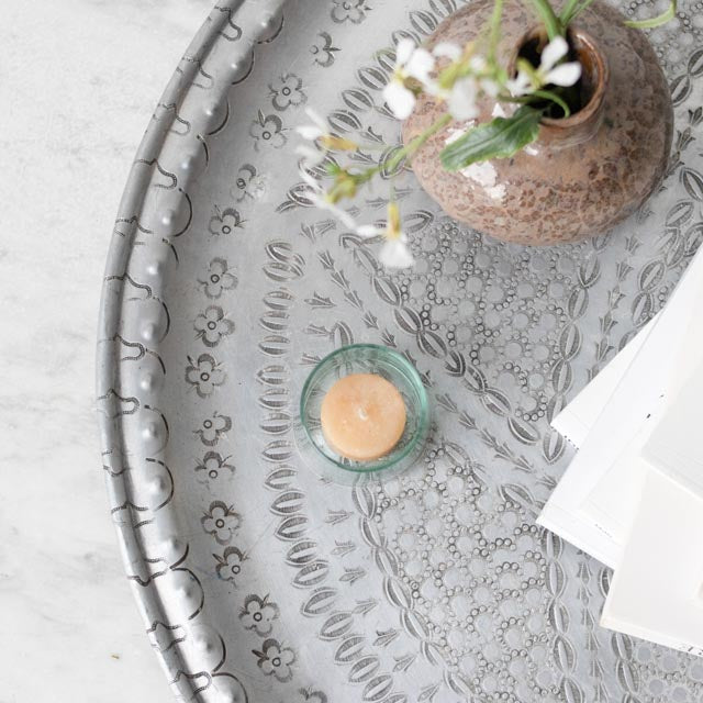 Plateau marocain vintage en aluminium
