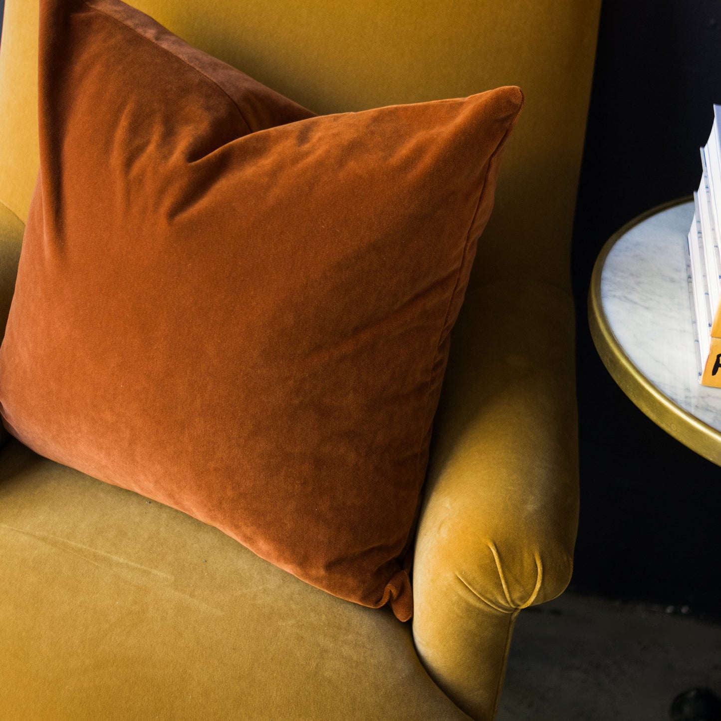 Fauteuil Bellecour | Emile Velours Caramel