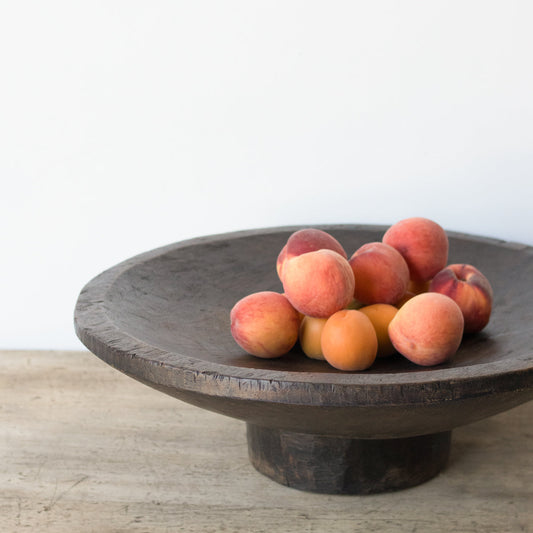 Grand bol en bois primitif