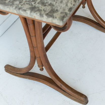 Console en marbre Thonet