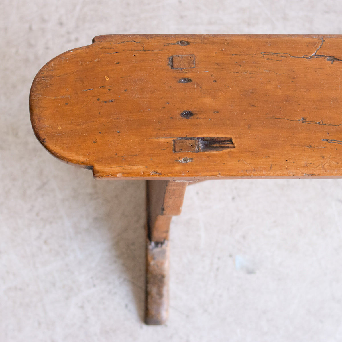 Banc antique en noyer