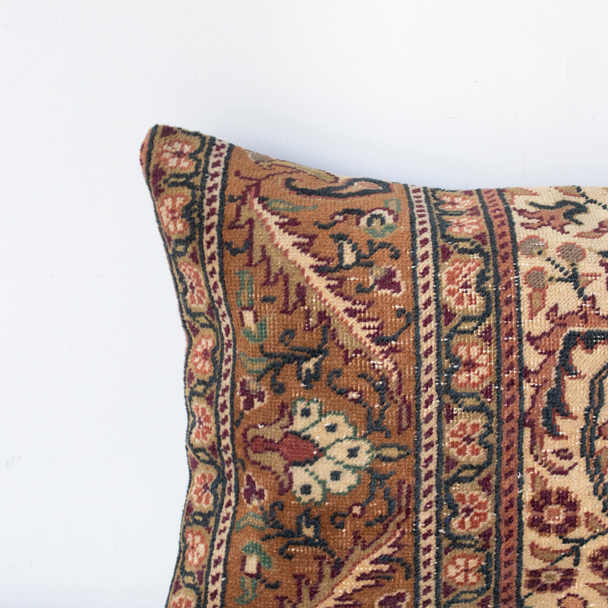 oreiller de tapis touffeté vintage | Millau