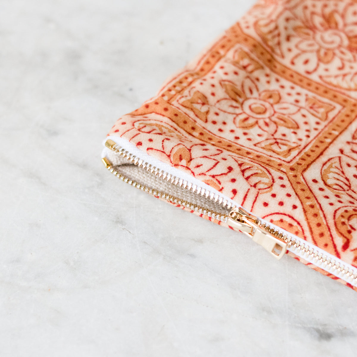 Pochette zippée en édition limitée | Lipika Gold