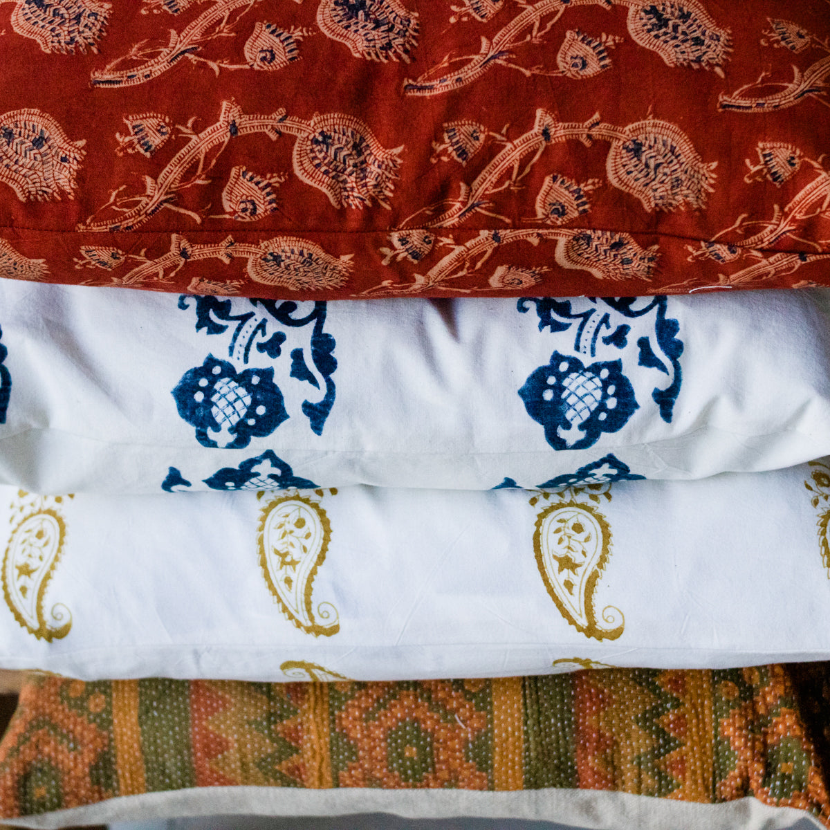 Housse de coussin à imprimé bloc | Sophie Indigo 
