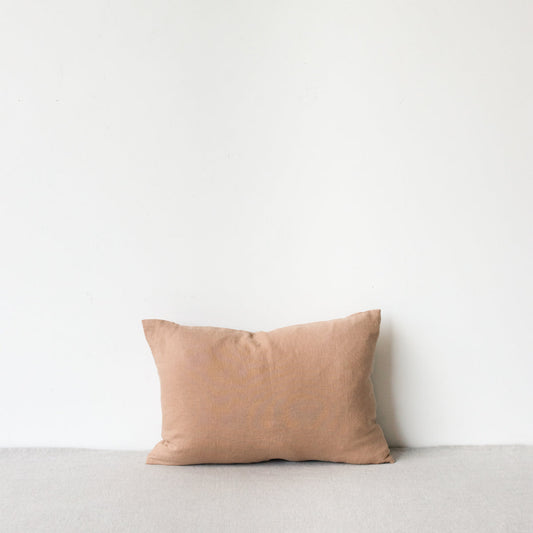 Petite housse de coussin en lin lavé