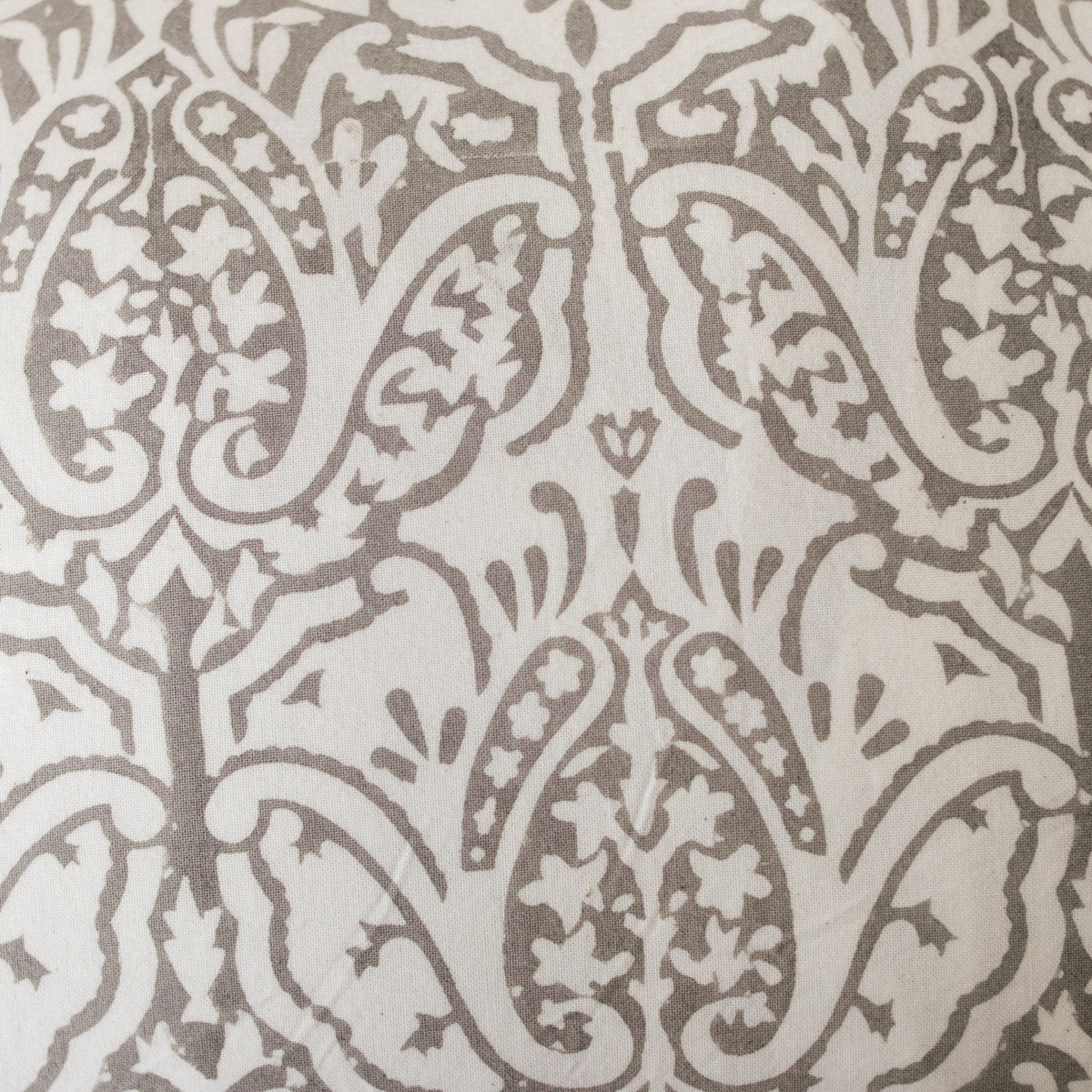 Housse de coussin imprimée en édition limitée | Dominique French Grey