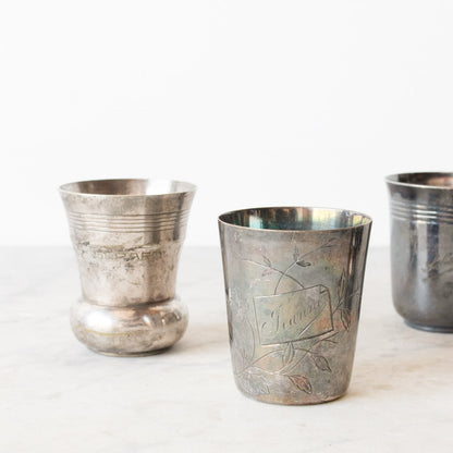 Lot de 5 tasses de baptême gravées