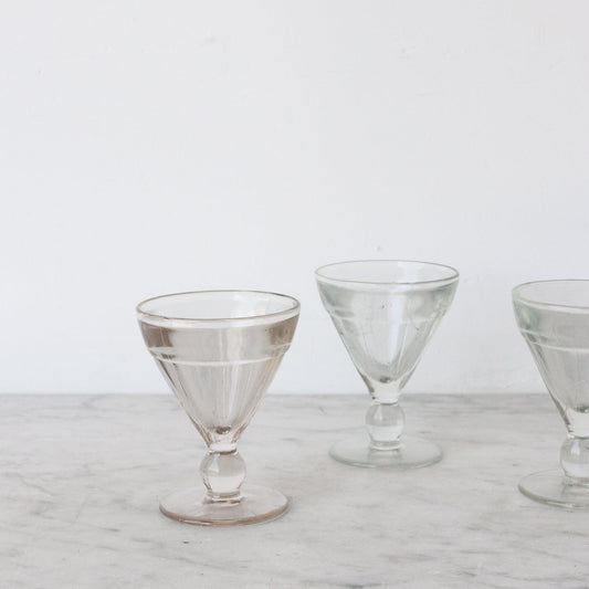 Trio éclectique de coupes bistro
