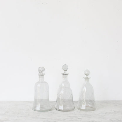 Carafe en forme de cloche avec bouchon