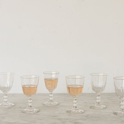 Lot de 6 verres à vin en verre taillé