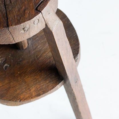 Stand de sculpteur antique