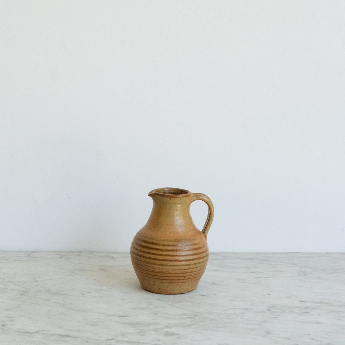 Pichet en grès artisanal | Abbaye de Fontgombault