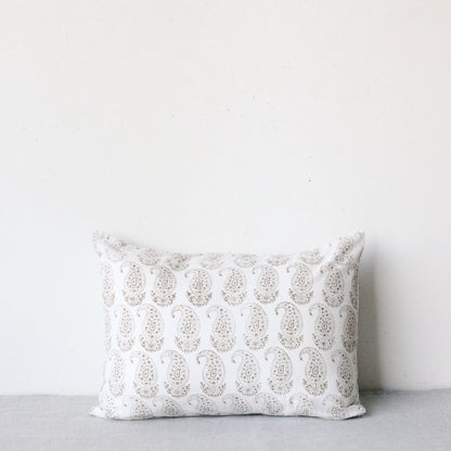 Housse de coussin à imprimé bloc | Claudine French Grey 