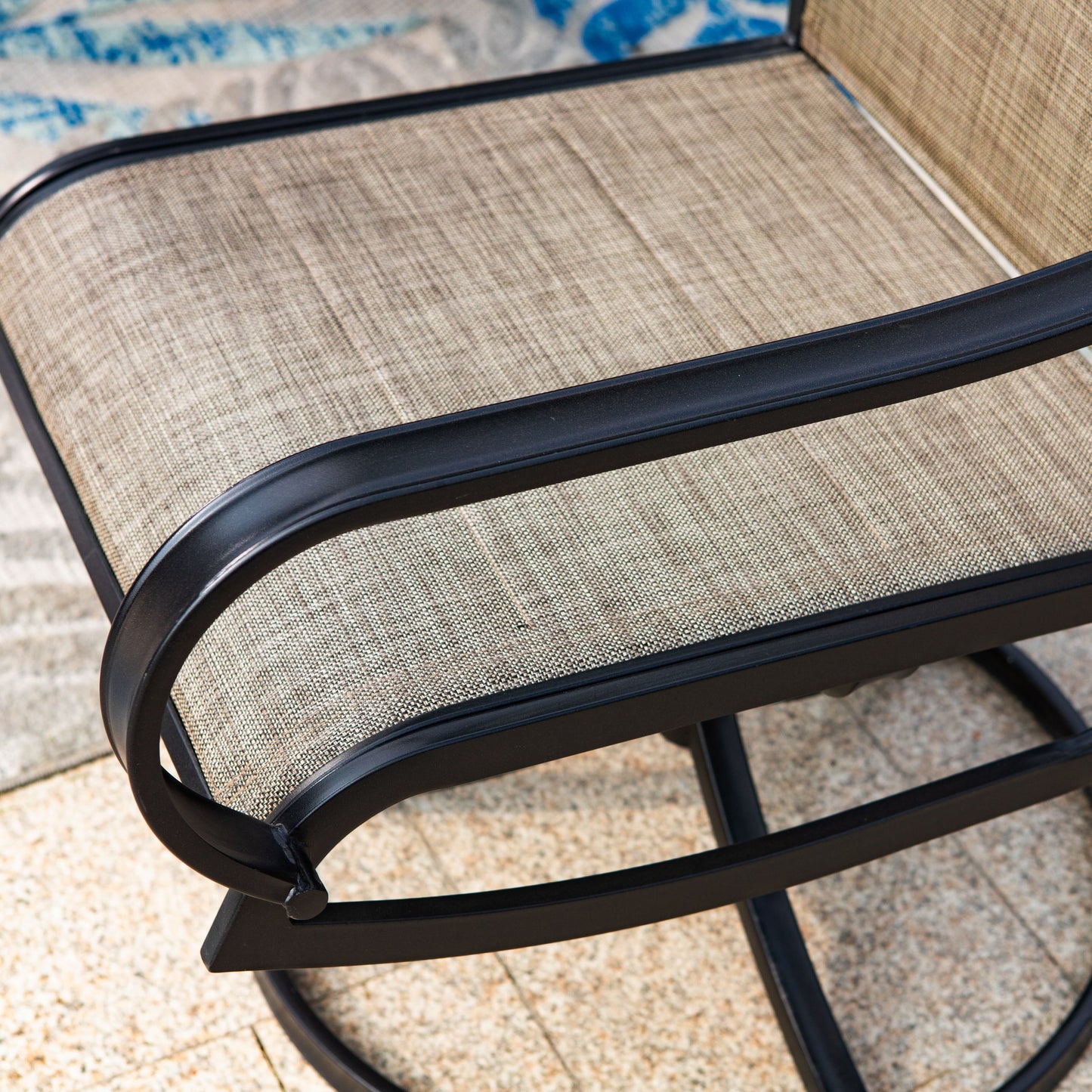 Ensemble de salle à manger de patio 8 pièces MAISON ARTS avec parasol de patio de 13 pieds