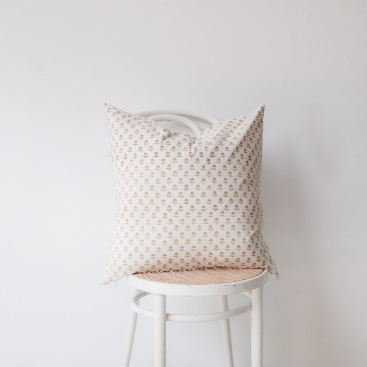Housse de coussin imprimée à la main | Juliette Gold 