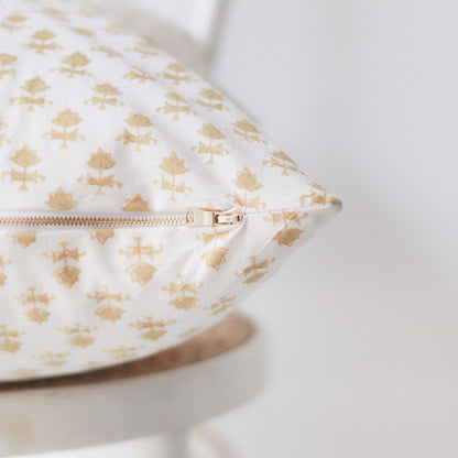 Housse de coussin imprimée à la main | Juliette Gold 